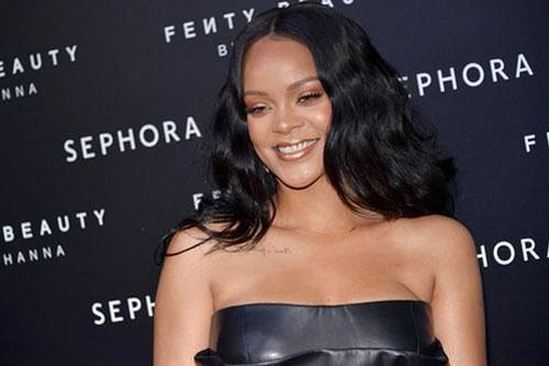 'Nữ hoàng nhạc số' Rihanna trở thành ngôi sao nhạc pop giàu có nhất hành tinh