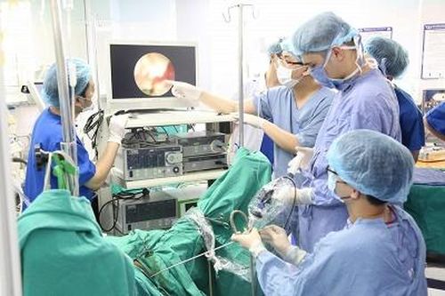 Kỳ II: Ứng dụng khoa học công nghệ trong chăm sóc sức khỏe nhân dân
