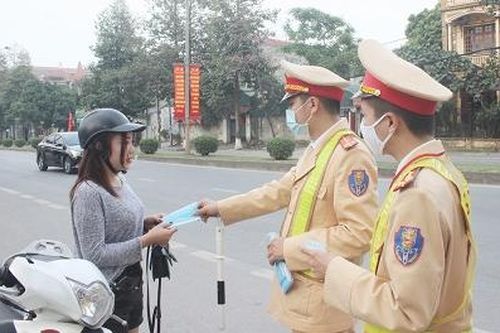 Đảm bảo an toàn giao thông gắn với phòng chống dịch COVID-19