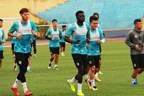 V.league sắp trở lại, Hà Nội FC ráo riết luyện quân