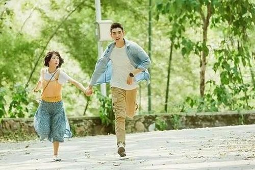 Bạn đọc sáng tác: Giờ đây chẳng còn cậu, cũng chẳng còn bằng lăng tím nở