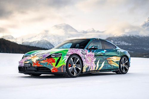 Porsche Taycan phiên bản độc nhất sắp được rao bán