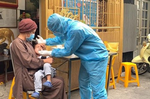 TP Hồ Chí Minh: Lấy mẫu xét nghiệm tại các cơ sở tôn giáo để phòng dịch Covid-19