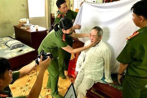 Tháo gỡ khó khăn khi cấp căn cước công dân