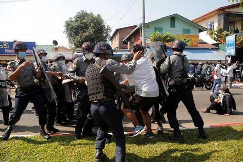 Chảo lửa Myanmar khó hạ nhiệt