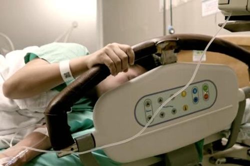 Truyền hơn 6 lít máu cứu sống sản phụ 39 tuổi băng huyết sau sinh