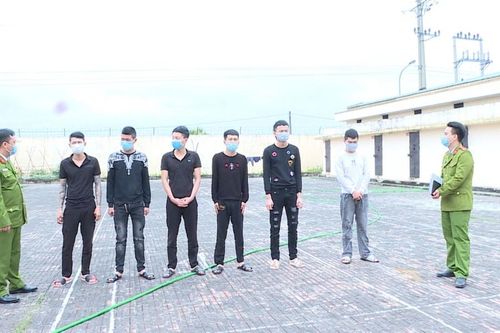 Nhóm đối tượng ẩu đả gây náo loạn làng quê bị khởi tố