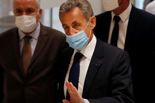 Cựu Thủ tướng Pháp Sarkozy bị kết án 3 năm tù vì tham nhũng