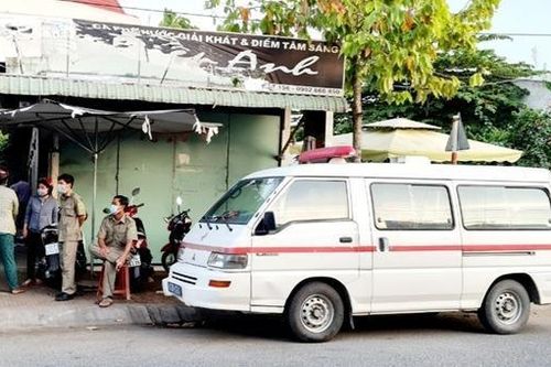 Thi thể người phụ nữ phân hủy trong phòng trọ