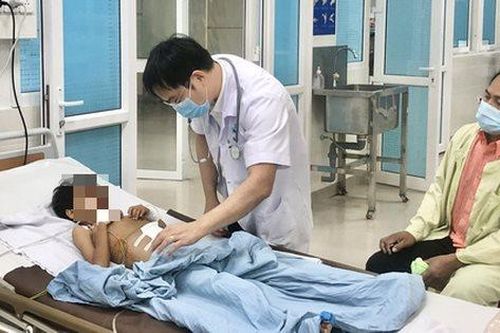 Bệnh nhi 9 tuổi mắc hội chứng ăn bậy