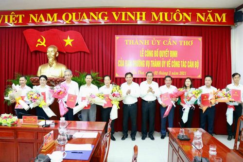 Thành phố Cần Thơ luân chuyển nhiều cán bộ chủ chốt