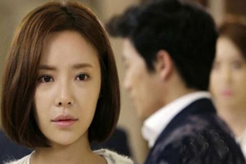Nàng dâu khốn khổ vì chồng luôn là 'con trai ngoan' của mẹ