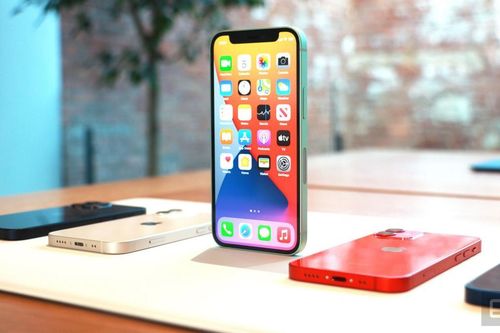Vì sao Apple 'đốt nóng' và 'ngâm lạnh' iPhone trước khi xuất xưởng?