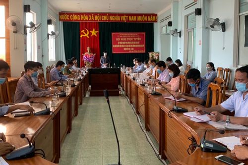 Phó Chủ tịch UBND tỉnh Nguyễn Thị Thanh Lịch: Ia Pa cần quản lý chặt các công dân đang cách ly tại nhà