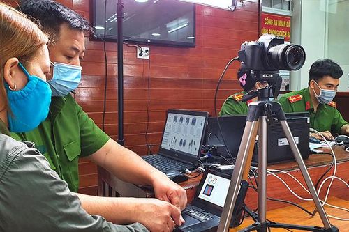 Đề nghị sớm cấp căn cước công dân gắn chíp cho học sinh
