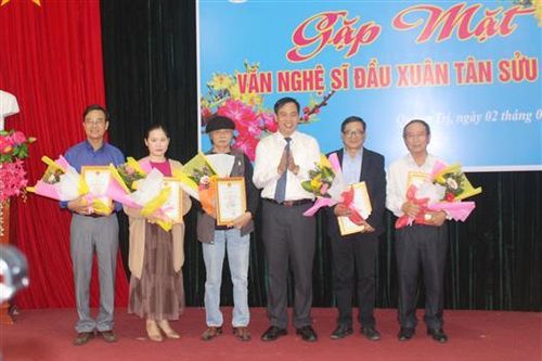 Gặp mặt văn nghệ sĩ đầu xuân Tân Sửu 2021