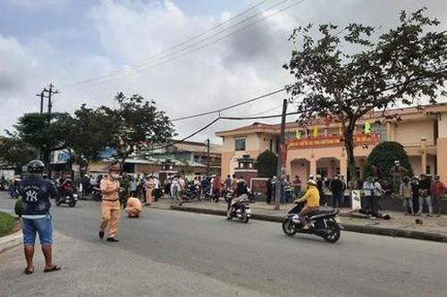 Xe máy lao vào vỉa hè, hai thiếu niên 17 tuổi thương vong