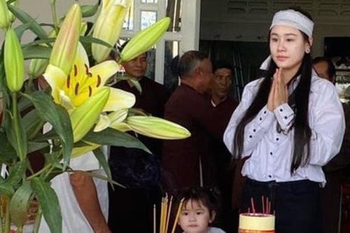 Vợ Vân Quang Long nhận 113 triệu đồng ủng hộ từ Hàn Thái Tú