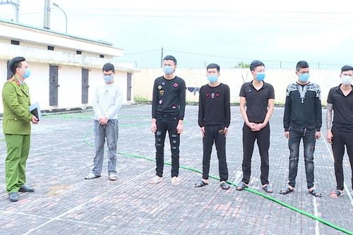 Bắt hai nhóm thanh niên 'hỗn chiến' để giải quyết mâu thuẫn