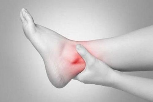 Cách xử lý nhanh khi bị trật khớp