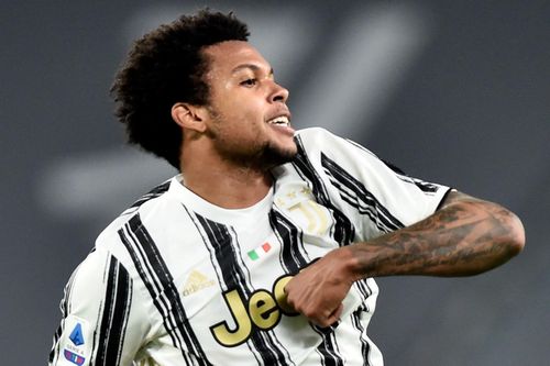 Juventus mua đứt tiền vệ Schalke 04
