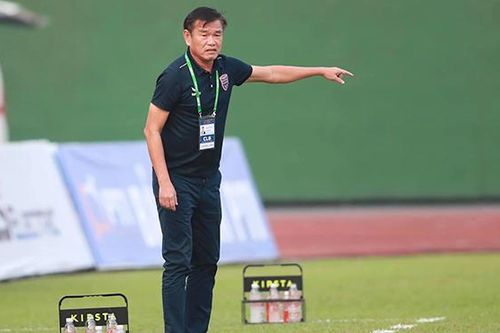 HLV Phan Thanh Hùng đưa cựu vương B.Bình Dương trở lại