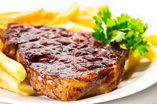 Truyện cười: Rạn xương vì bít tết