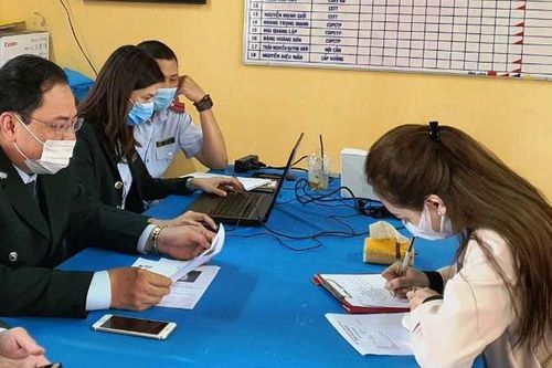 Xử lý cô gái chia sẻ thông tin 'một vợ được lấy nhiều chồng'