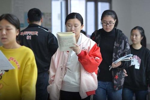 Trung Quốc: Không phân chỉ tiêu tuyển sinh dựa theo giới tính