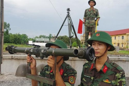 Giúp bộ đội thêm yên tâm công tác