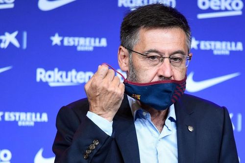 Cựu chủ tịch Barca được trả tự do