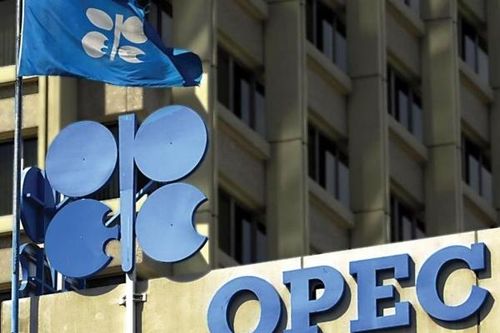 Giá xăng dầu hôm nay 3/3: Giảm mạnh trước cuộc họp OPEC+