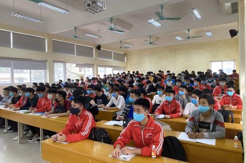 Sinh viên ĐH Bách khoa Hà Nội tiếp tục học trực tuyến đến ngày 21/3