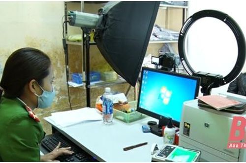 Công an huyện Thọ Xuân mở cao điểm 80 ngày không nghỉ phục vụ Nhân dân làm căn cước công dân