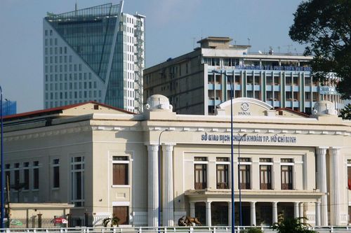 Dòng tiền vào thị trường giảm mạnh trong tháng 2