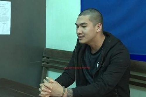 Dùng súng tự chế dọa giết hàng xóm