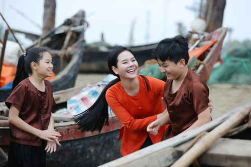 Sao Mai Lương Nguyệt Anh tiết lộ con trai nuôi