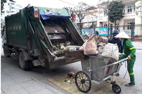 Bước chuyển về thu gom rác thải ở ngoại thành