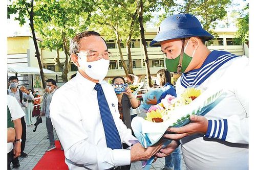 Các tân binh lên đường nhập ngũ