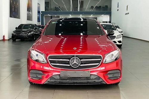 Mercedes E300 AMG 2019 'chạy chán', bán vẫn 2,6 tỷ ở Hà Nội