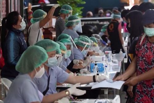 'Tấm khiên chống COVID-19': Cung cấp thông tin toàn cảnh về thực tế tiêm ngừa COVID-19 ở Việt Nam