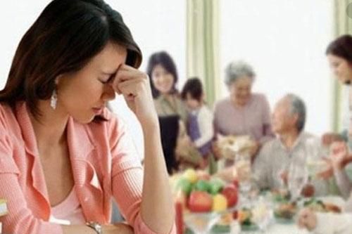 8 năm không liên lạc, mẹ chồng xuất hiện đề nghị điều khó nghĩ