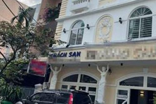 Hai người đàn ông nghi sốc ma túy tử vong trong khách sạn