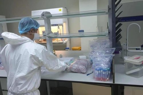 Một bệnh nhân COVID-19 tổn thương phổi 95%