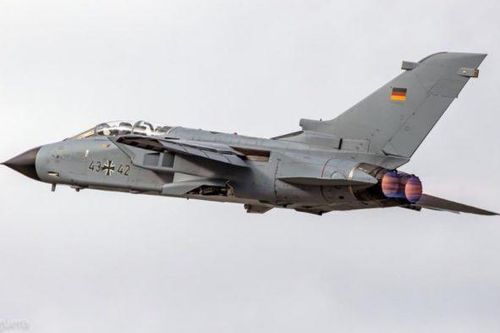 Máy bay Tornado của Đức đánh rơi bom gần biên giới Hà Lan