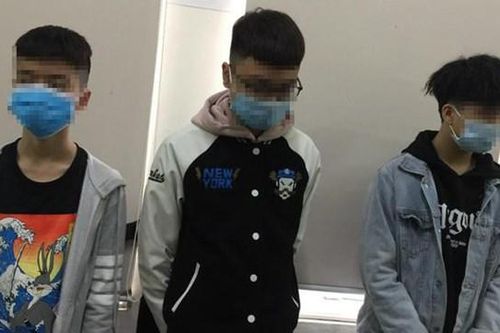 3 nghi phạm tuổi thiếu niên gây bức xúc vì quấy rối tình dục nhiều phụ nữ nước ngoài