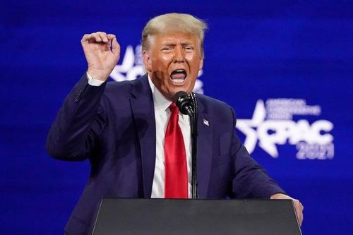 Ông Trump nổi giận với tờ Wall Street Journal