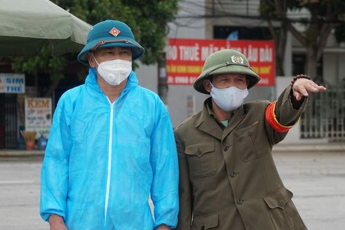 Tạm giữ tài xế lăng mạ lực lượng chốt phòng dịch