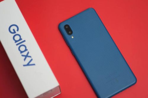 Những mẫu smartphone vừa lên kệ tại Việt Nam