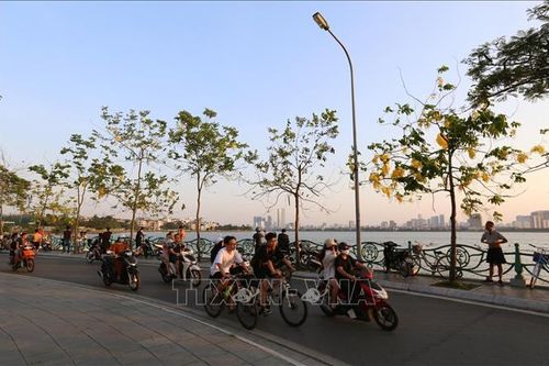 Làm rõ nhóm sàm sỡ phụ nữ nước ngoài ở Hồ Tây